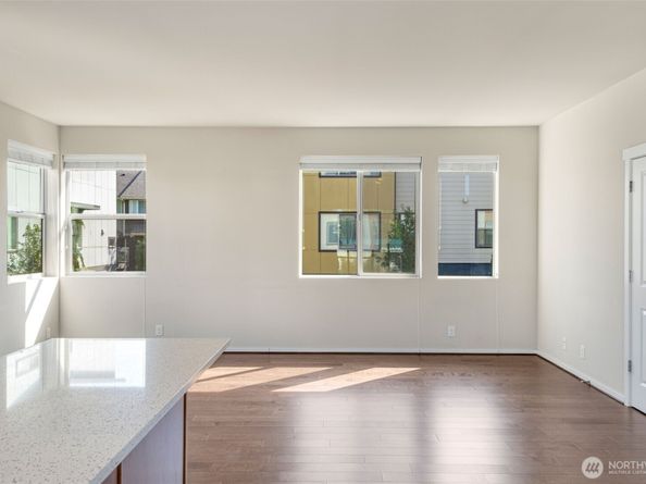 315 Chelan Avenue NE, Renton WA 98059