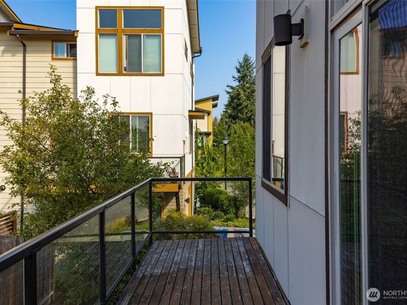 315 Chelan Avenue NE, Renton WA 98059