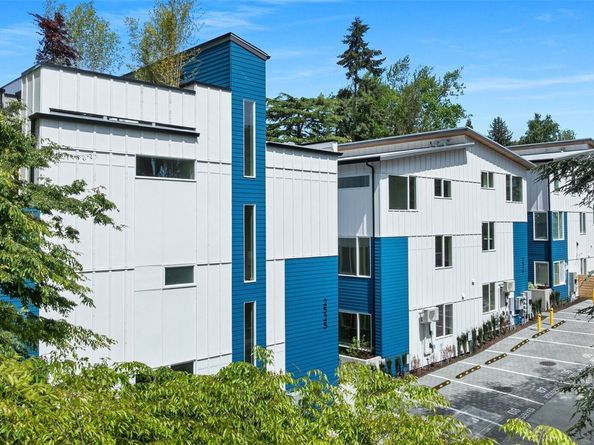 2529 29th Avenue S C, Seattle WA 98144
