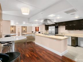 2911 2nd Avenue 1117, Seattle WA 98121