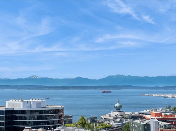 2911 2nd Avenue 1117, Seattle WA 98121