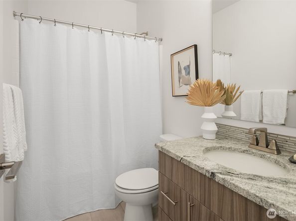 15768 NE 14th Ter, Bellevue WA 98008