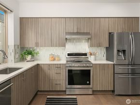 15768 NE 14th Ter, Bellevue WA 98008