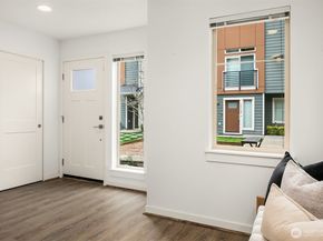 15768 NE 14th Ter, Bellevue WA 98008