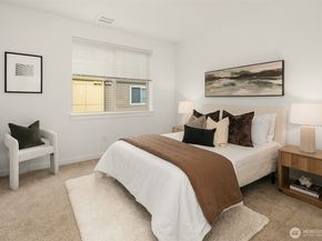 15768 NE 14th Ter, Bellevue WA 98008