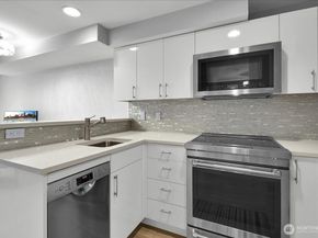 425 Vine Street 614, Seattle WA 98121