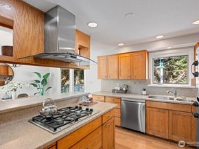23405 80th Avenue SW, Vashon WA 98070