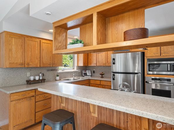 23405 80th Avenue SW, Vashon WA 98070