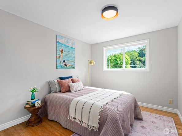 23405 80th Avenue SW, Vashon WA 98070