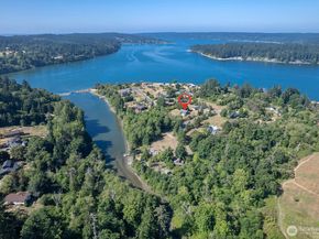 23405 80th Avenue SW, Vashon WA 98070