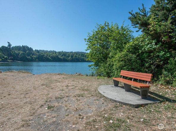 23405 80th Avenue SW, Vashon WA 98070