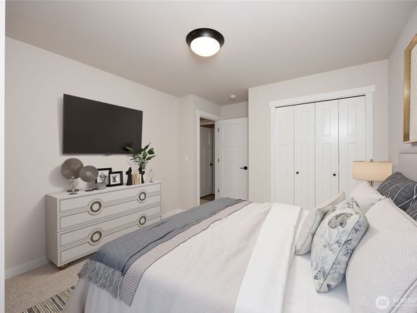 5044 NW Cedarside Loop, Silverdale WA 98383