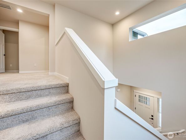 5044 NW Cedarside Loop, Silverdale WA 98383