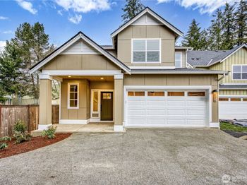 5044 NW Cedarside Loop