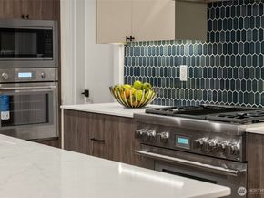 13324 132nd Avenue NE, Kirkland WA 98034