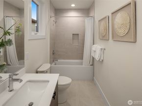 13324 132nd Avenue NE, Kirkland WA 98034