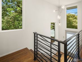 1256 NE 89th Street, Seattle WA 98115