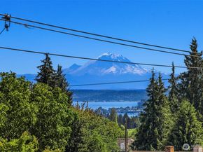 1256 NE 89th Street, Seattle WA 98115