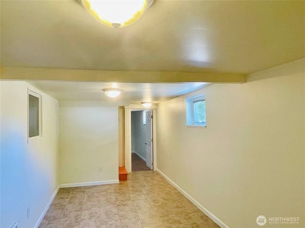 15460 65th Avenue S, Tukwila WA 98188