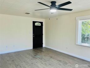 15460 65th Avenue S, Tukwila WA 98188