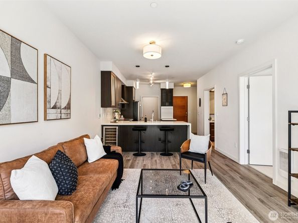 1760 NW 56th Street 606, Seattle WA 98107