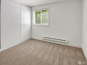 15244 SE 43rd Street C202, Bellevue WA 98006