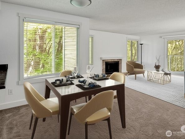 15244 SE 43rd Street C202, Bellevue WA 98006