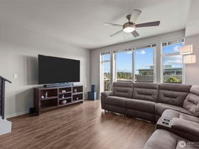 15100 6th Avenue SW 305, Burien WA 98166