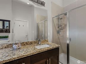 15100 6th Avenue SW 305, Burien WA 98166