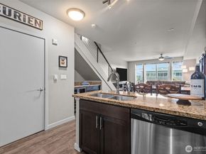 15100 6th Avenue SW 305, Burien WA 98166