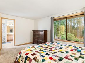 22934 SE 37th St, Sammamish WA 98075