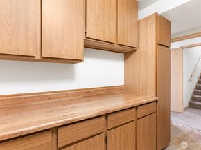 22934 SE 37th St, Sammamish WA 98075