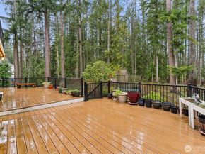 22934 SE 37th St, Sammamish WA 98075