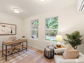 11607 NE 112th Street 2, Kirkland WA 98033