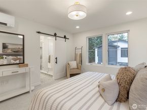 11607 NE 112th Street 2, Kirkland WA 98033