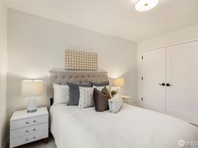 11607 NE 112th Street 2, Kirkland WA 98033