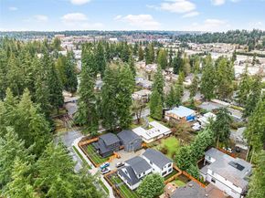 11607 NE 112th Street 2, Kirkland WA 98033