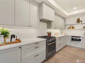 11607 NE 112th Street 2, Kirkland WA 98033