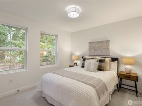 11607 NE 112th Street 2, Kirkland WA 98033