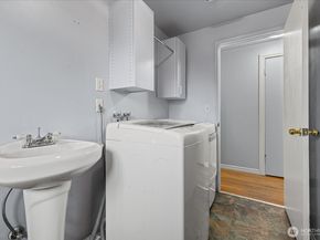 13729 8th Avenue S, Burien WA 98168