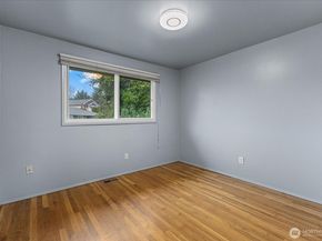 13729 8th Avenue S, Burien WA 98168