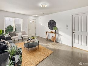 10686 NE Dawson Way, Kingston WA 98346