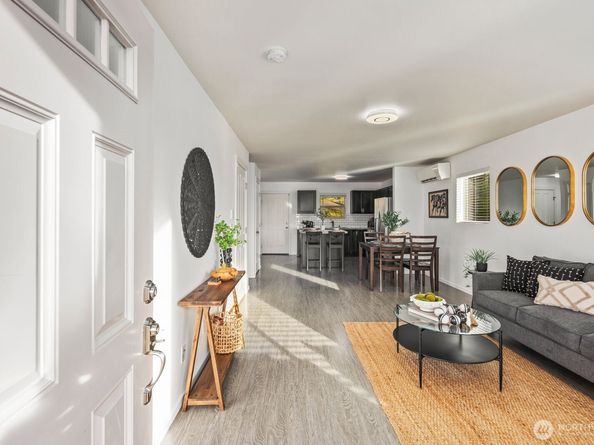 10686 NE Dawson Way, Kingston WA 98346