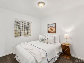 10686 NE Dawson Way, Kingston WA 98346