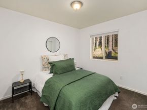 10686 NE Dawson Way, Kingston WA 98346