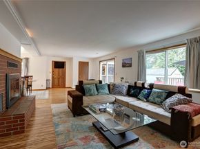 7820 NE 195th Street, Kenmore WA 98028