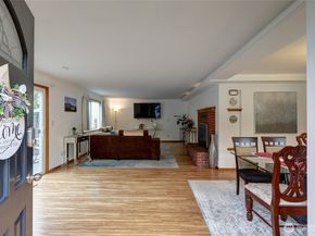 7820 NE 195th Street, Kenmore WA 98028