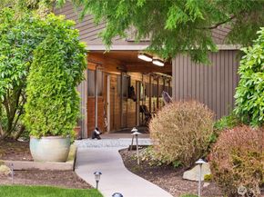 21712 NE 144th Place, Woodinville WA 98077