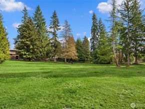 21712 NE 144th Place, Woodinville WA 98077