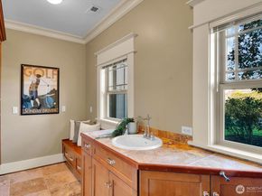 4905 NE Park Place, Seattle WA 98115